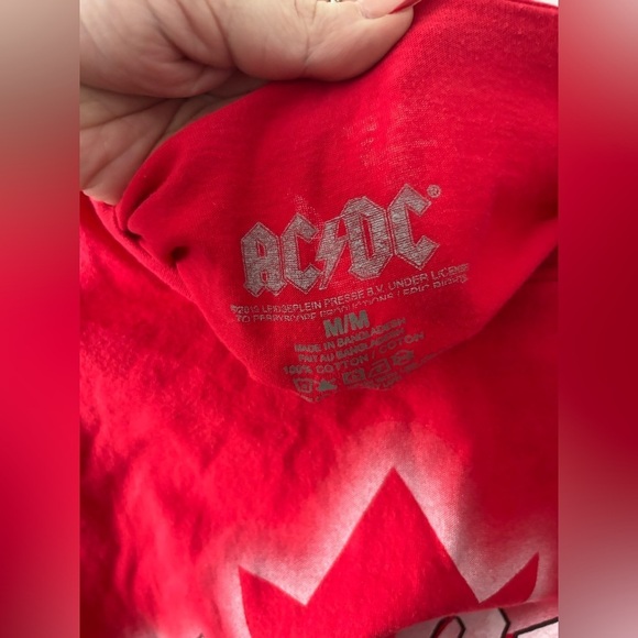 Official Merch | AC/DC Canada Graphic T-Shirt | Size M - Picture 5 of 5